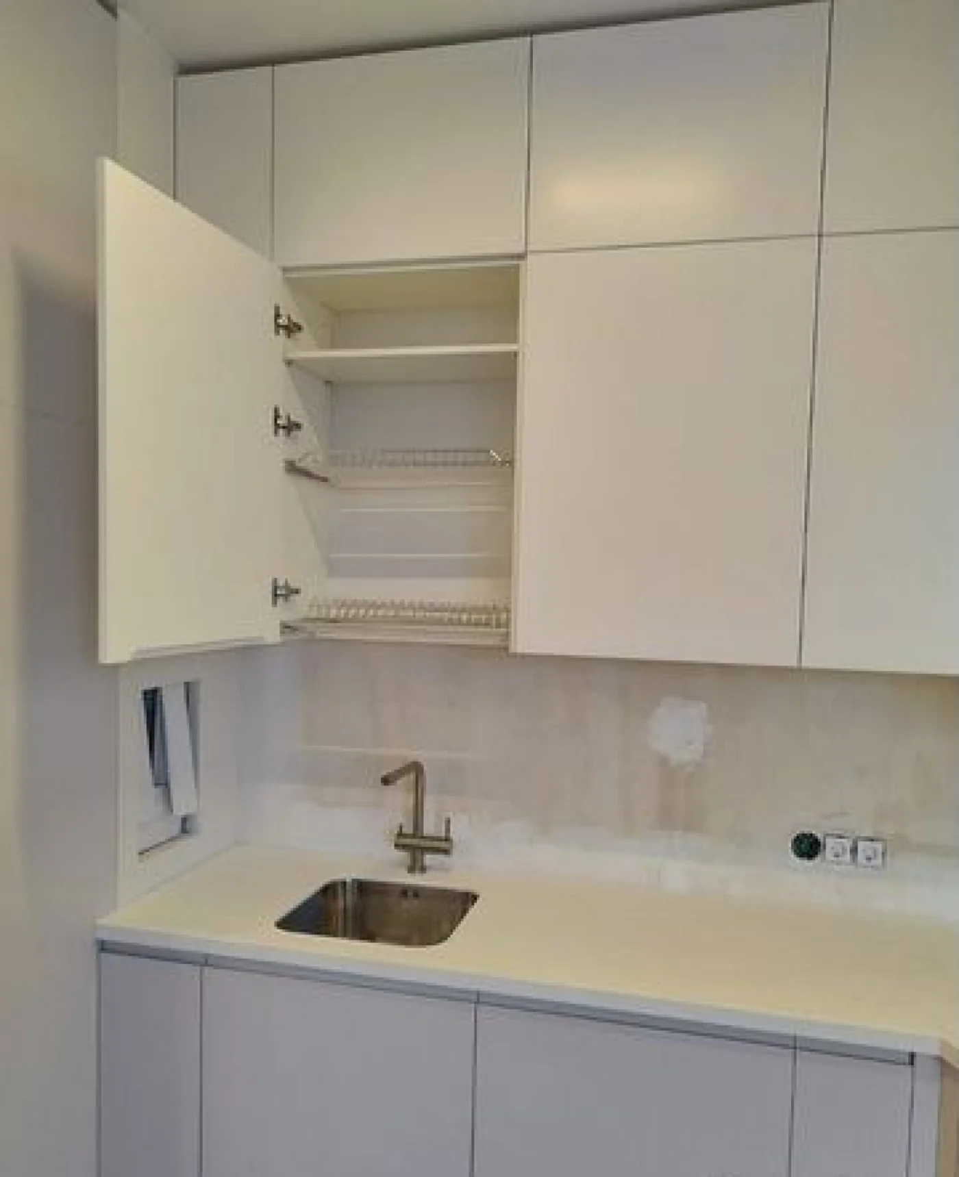 Угловая кухня на заказ арт. 306 с рассрочкой
